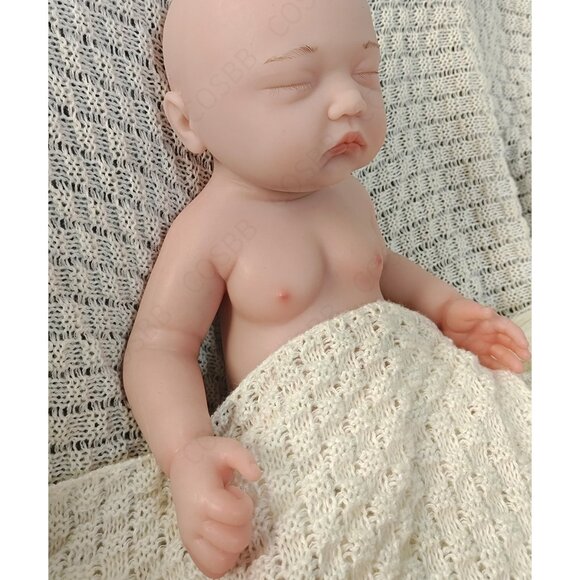 45cm Closed Eyes Sleeping Newborn Platinum Silicone 7.7lbs Reborn Baby Girl Doll - Picture 3 of 12